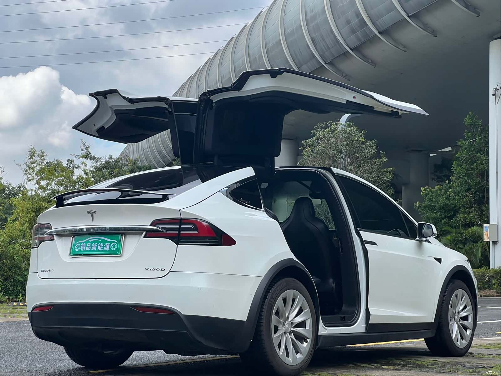 Tesla Model X, 2018 13