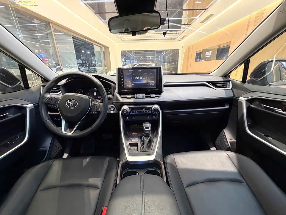 Toyota RAV4 Rongfang