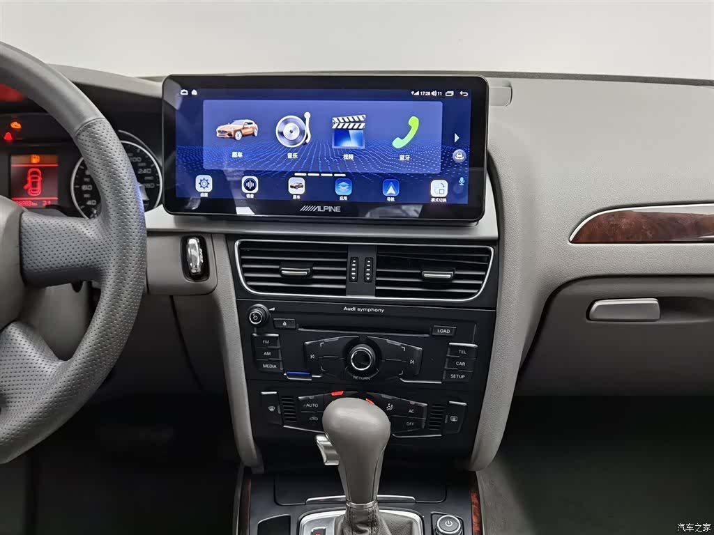 Audi A4L, 2011 12