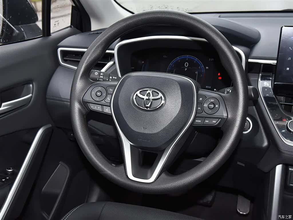 Toyota Frontlander, 2025 21