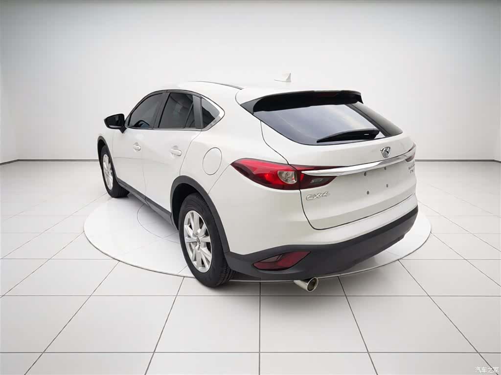 Mazda CX-4, 2019 все фото