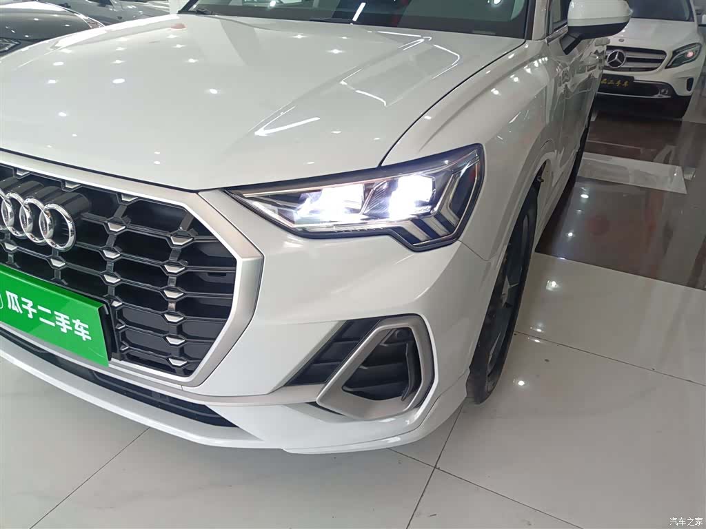 Audi Q3, 2019 24