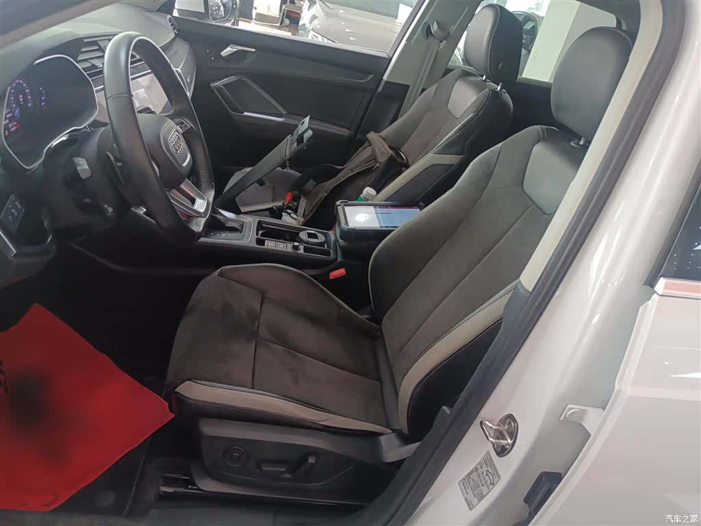 Audi Q3, 2019 15