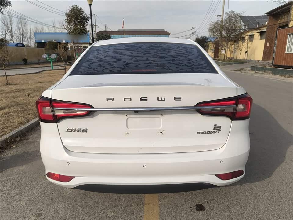 Roewe i5