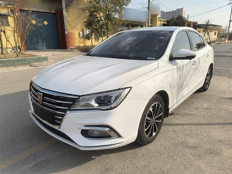 Roewe i5