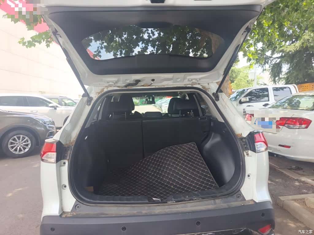 Toyota Frontlander, 2024 19