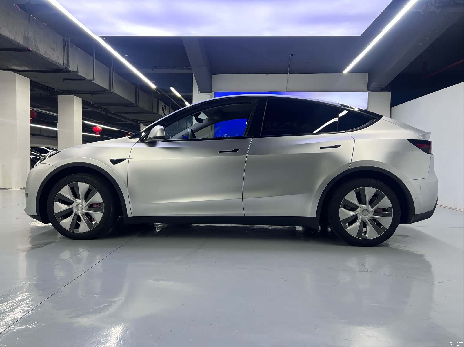 Tesla Model Y, 2023 8