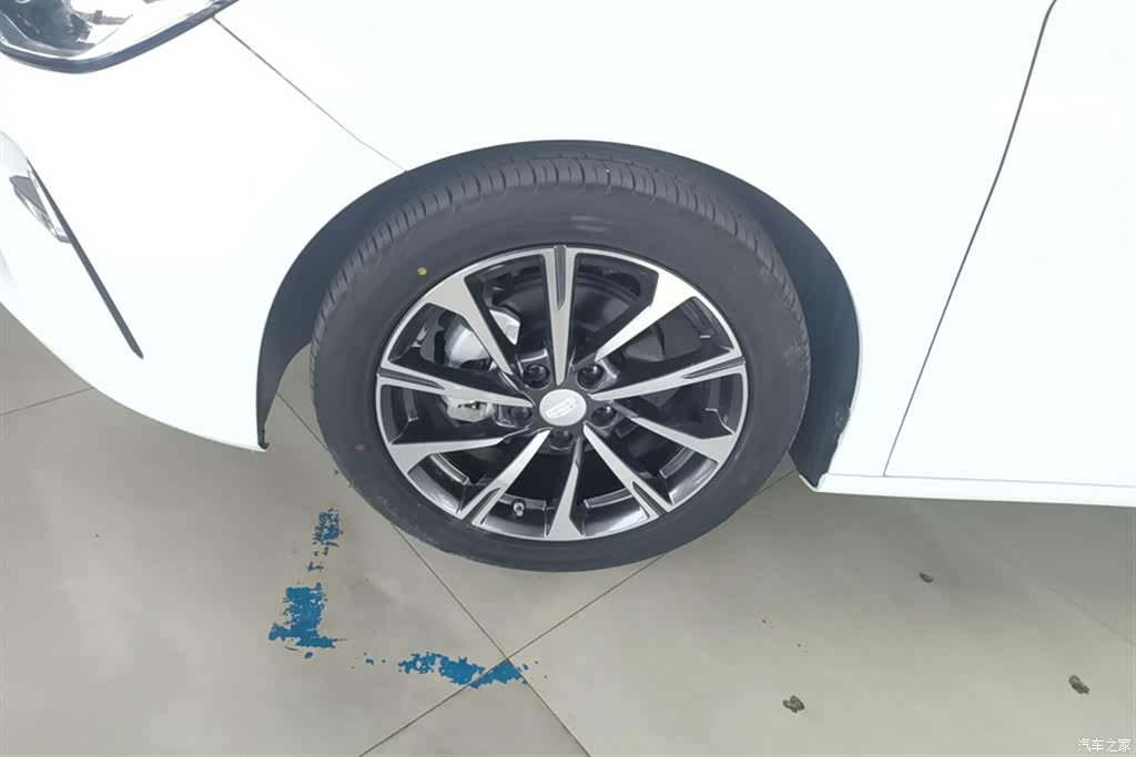 Geely Emgrand, 2024 6