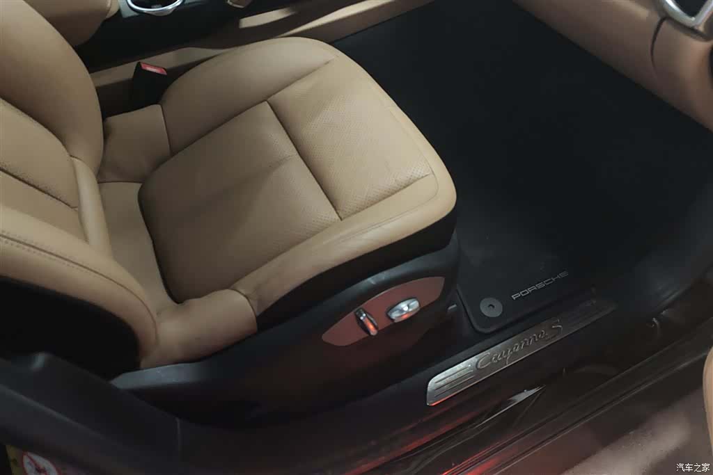 Porsche Cayenne, 2017 8
