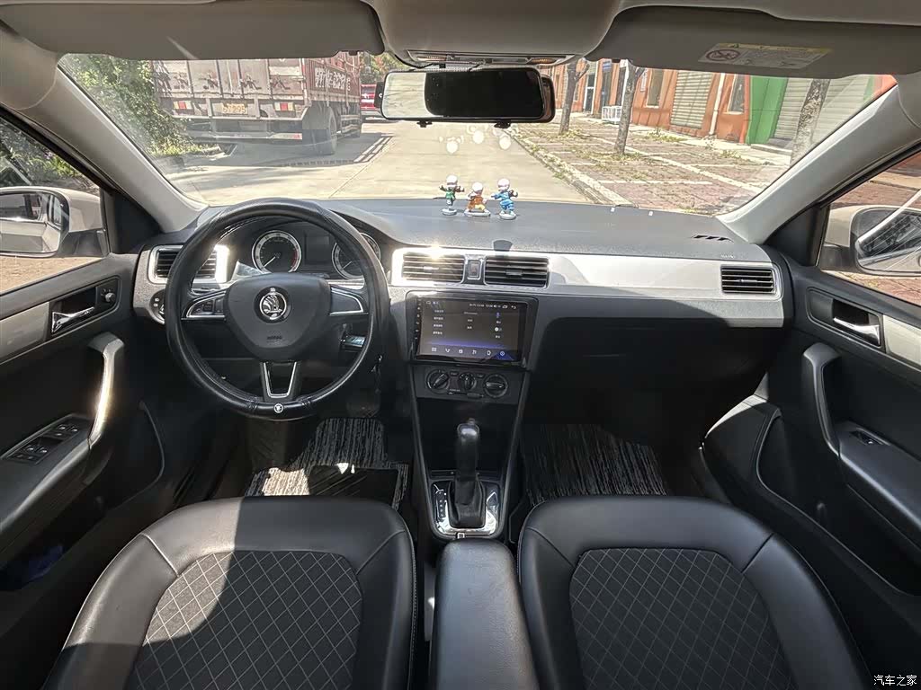 Skoda Rapid, 2019 8