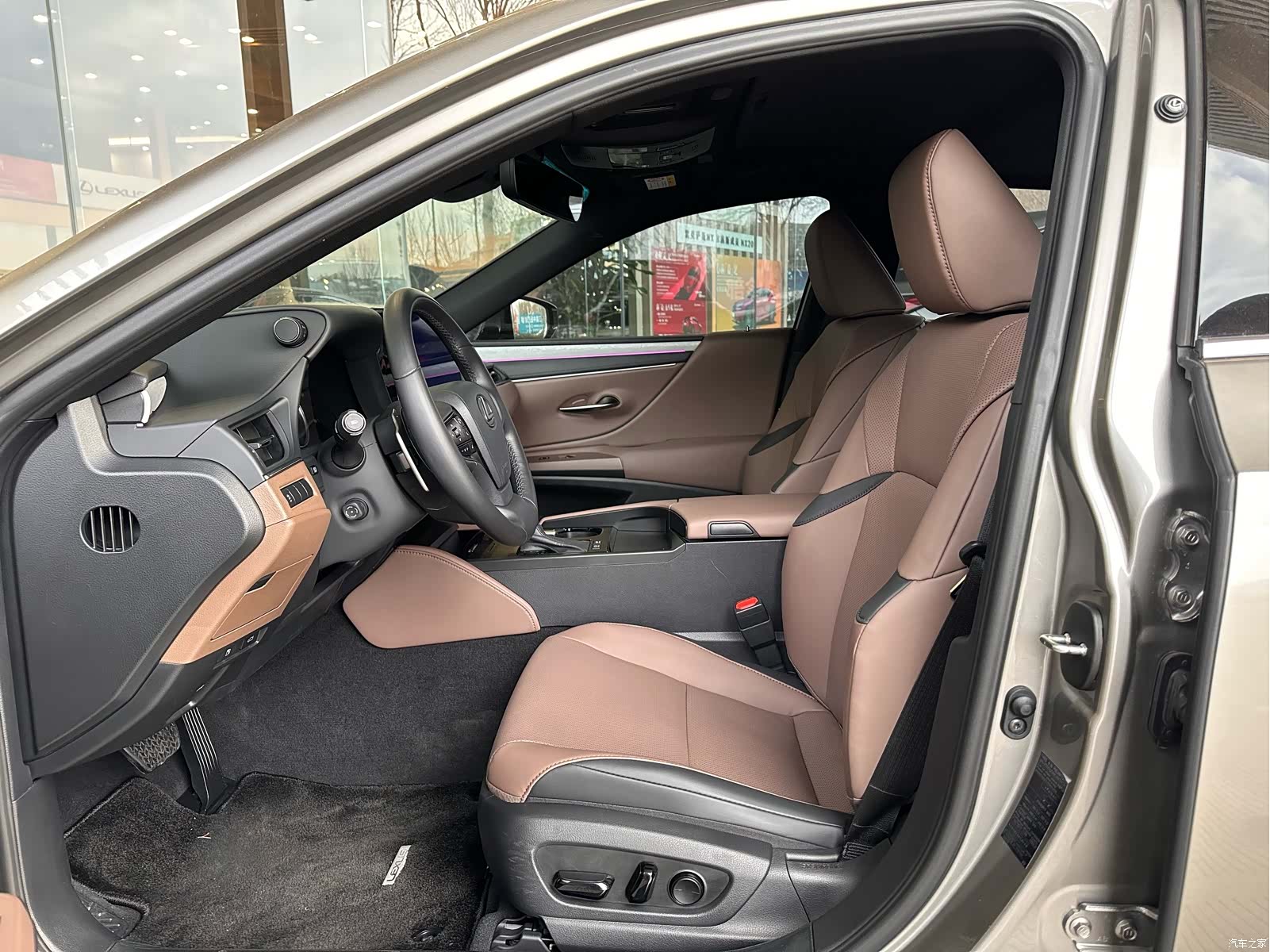 Lexus ES, 2025 6