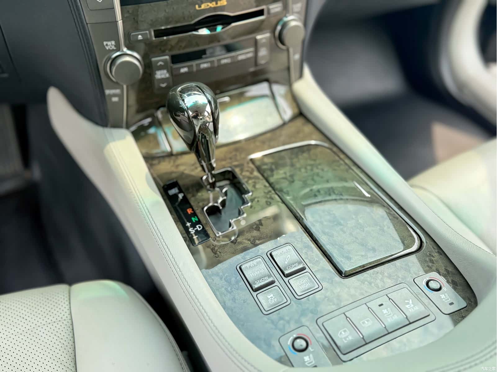 Lexus LS, 2009 13