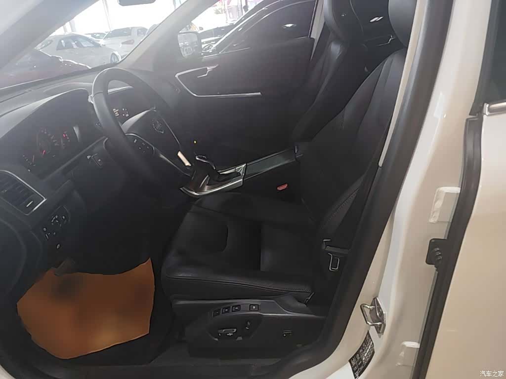 Volvo XC60, 2017 15