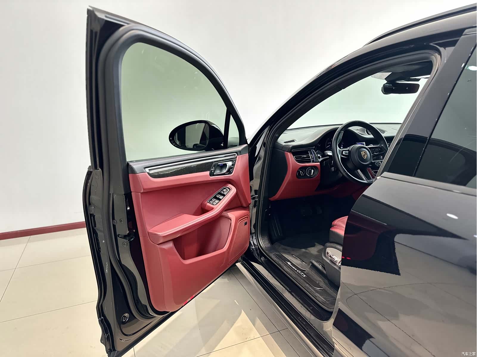 Porsche Macan, 2023 6