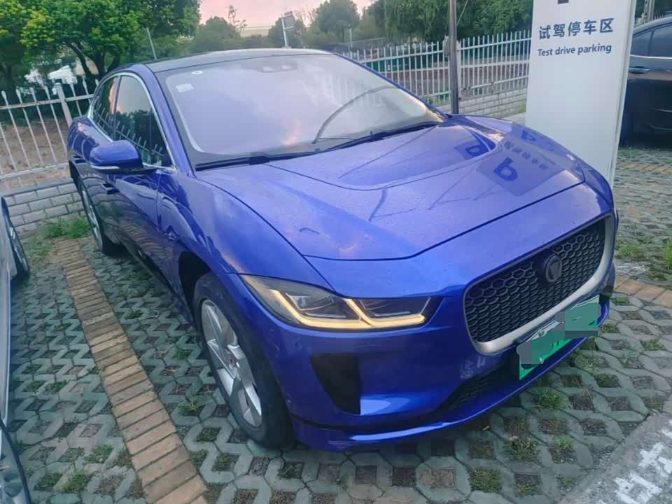 Jaguar I-PACE