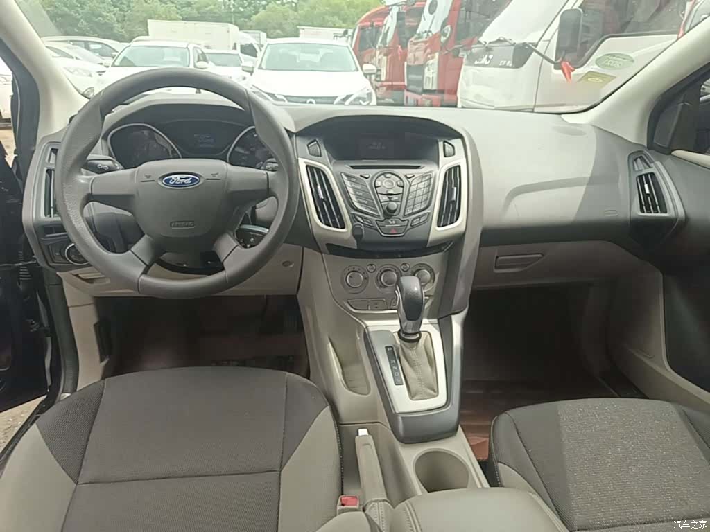 Ford Focus, 2014 10
