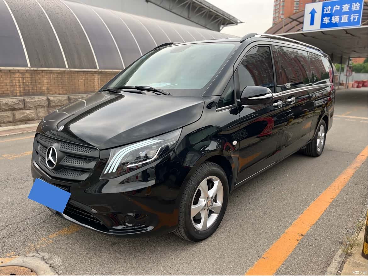 Mercedes-Benz V, 2018 1