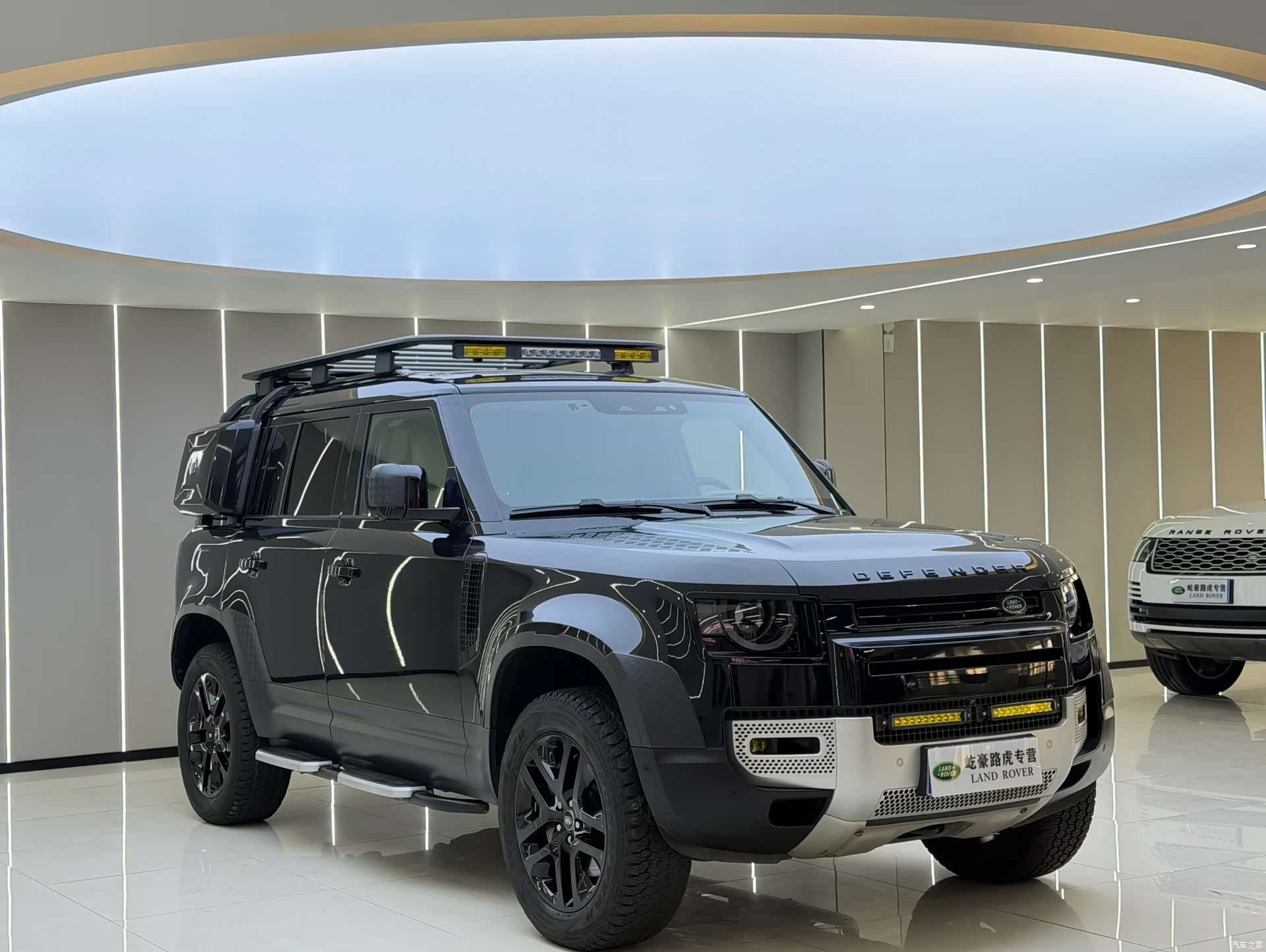Land Rover Defender, 2021 3