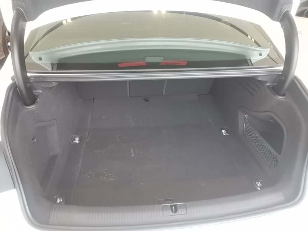 Audi A4L, 2024 19