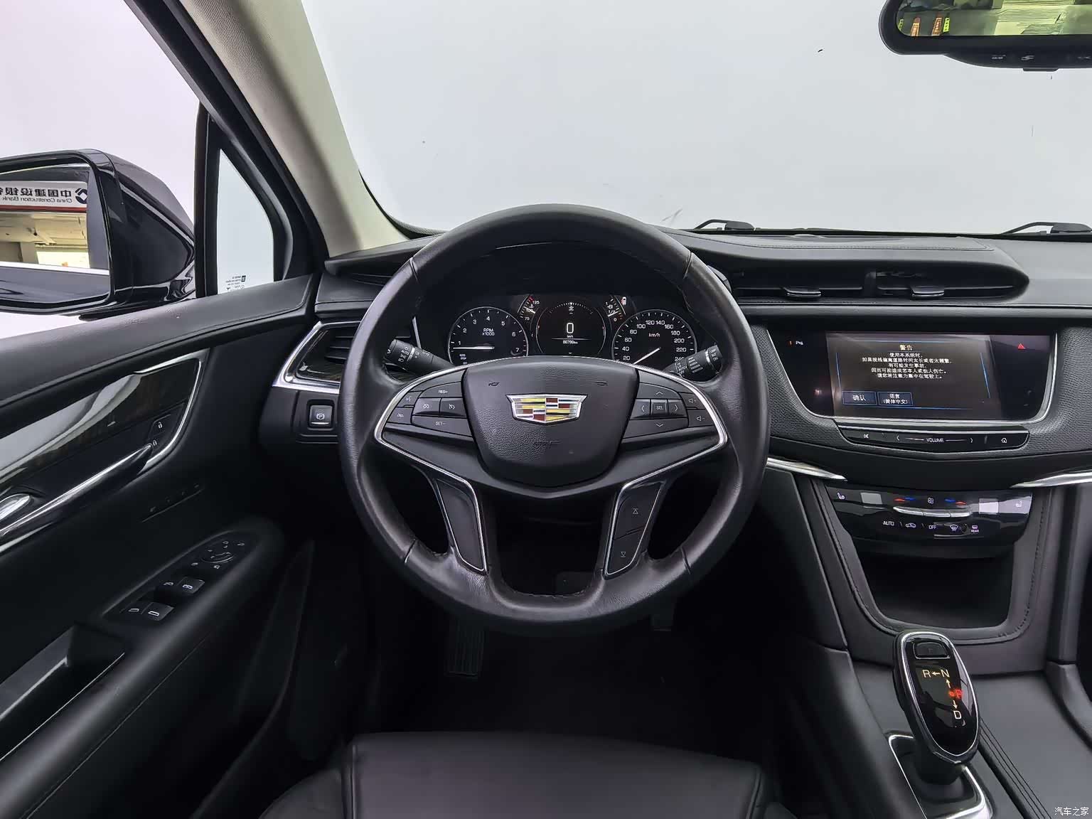 Cadillac XT5, 2017 12
