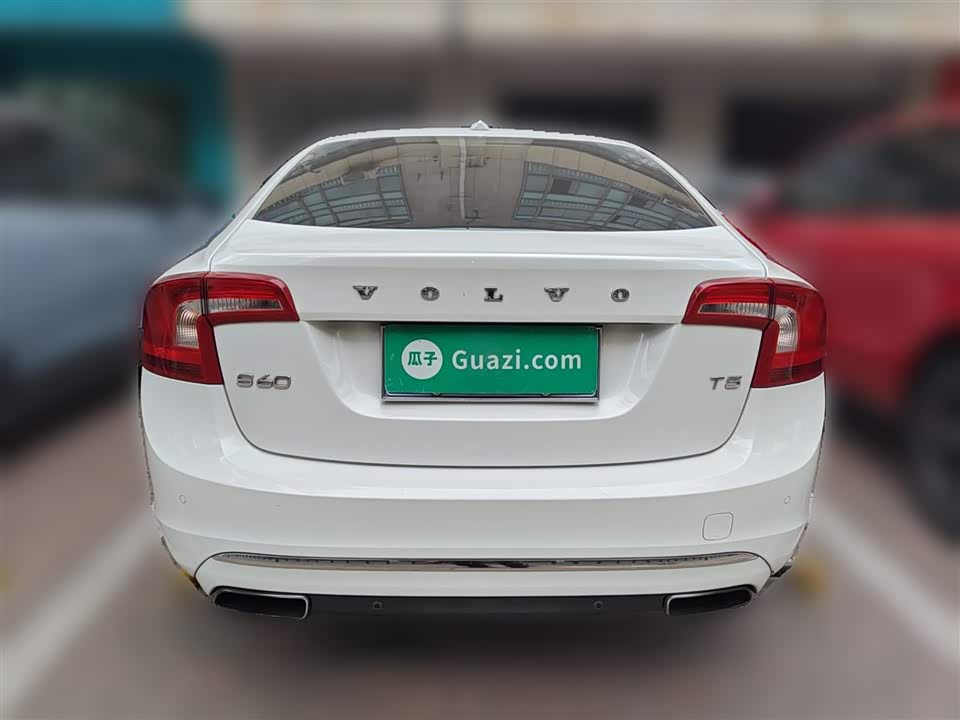 Volvo S60