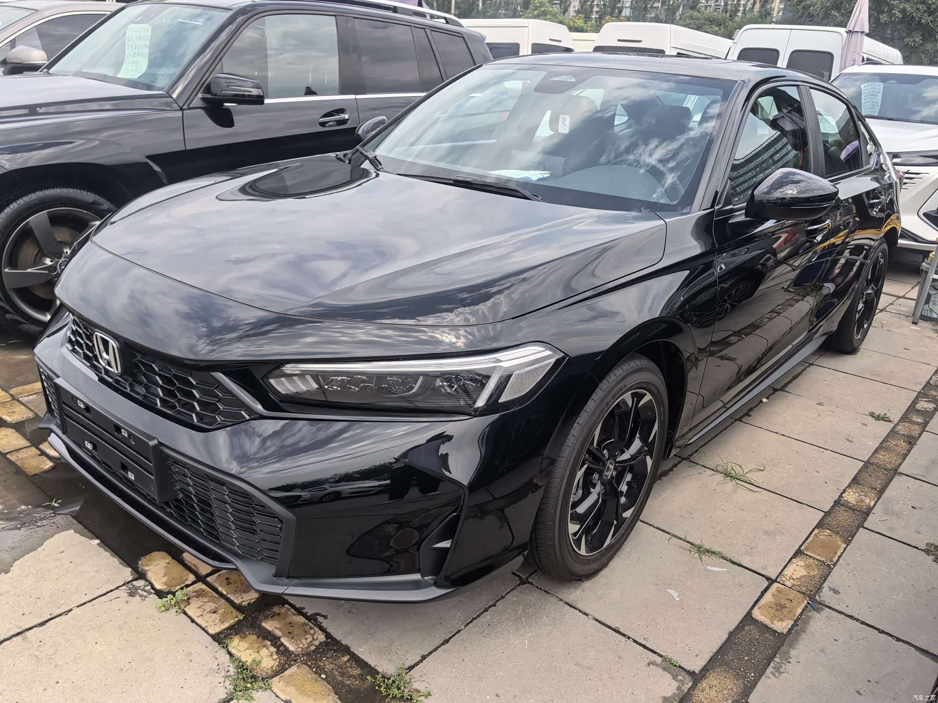 Honda Civic, 2026 1