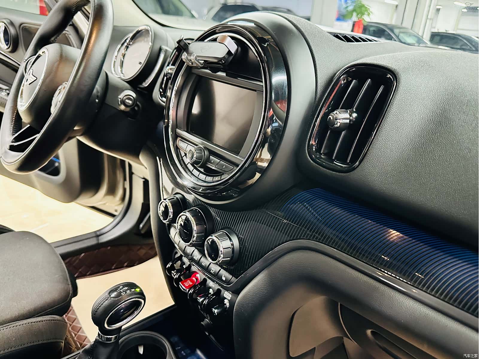 Mini Countryman, 2018 18