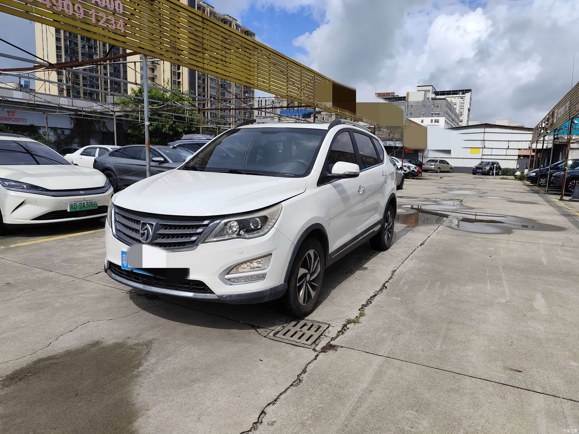Wuling 560, 2017 1