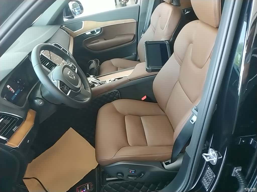 Volvo XC90, 2024 15
