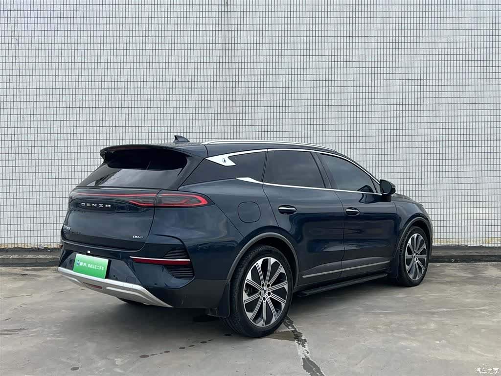 Denza N8, 2023 4