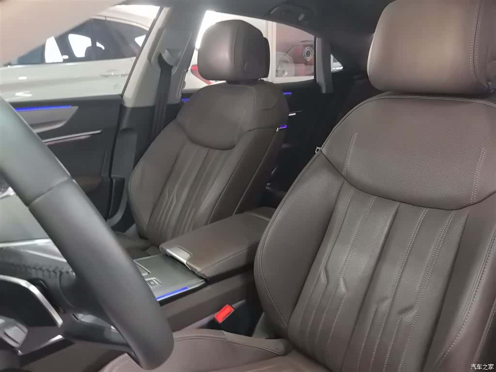 Audi A7L, 2023 15