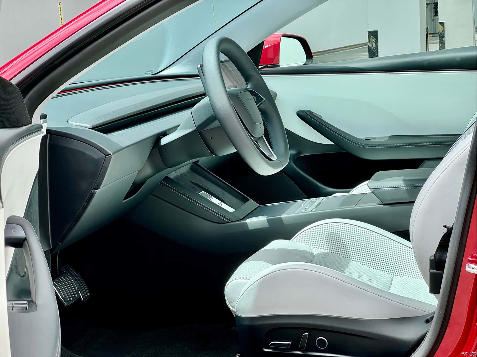 Tesla Model 3, 2025 все фото