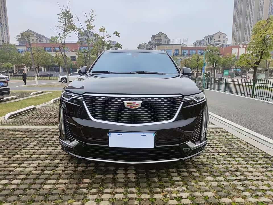 Cadillac XT6
