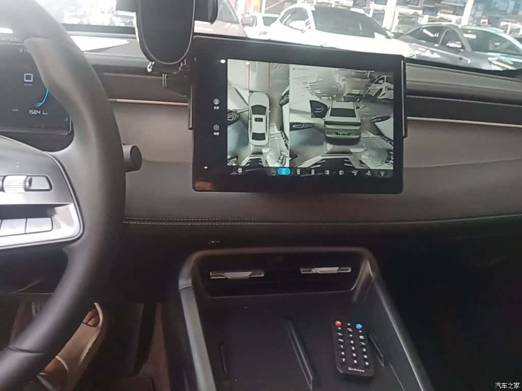 BYD Qin, 2025 10