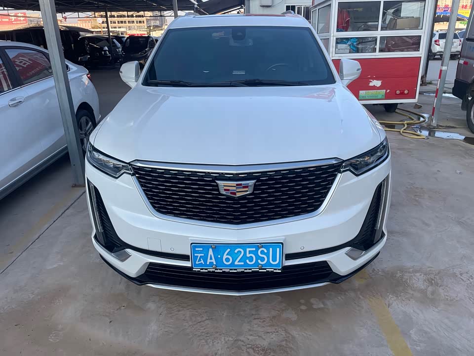 Cadillac XT6