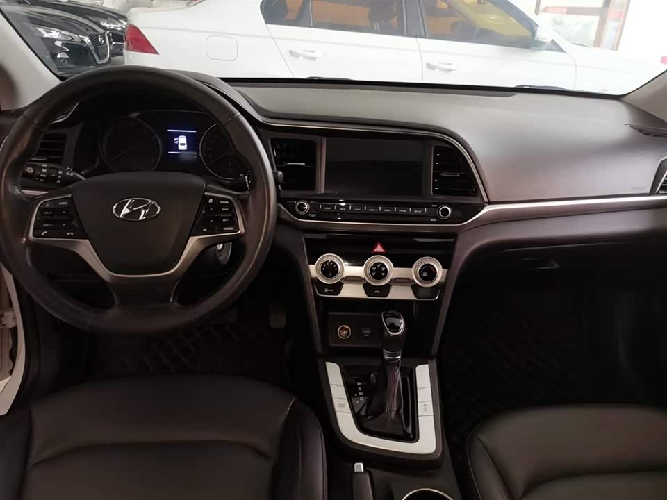 Hyundai Lead