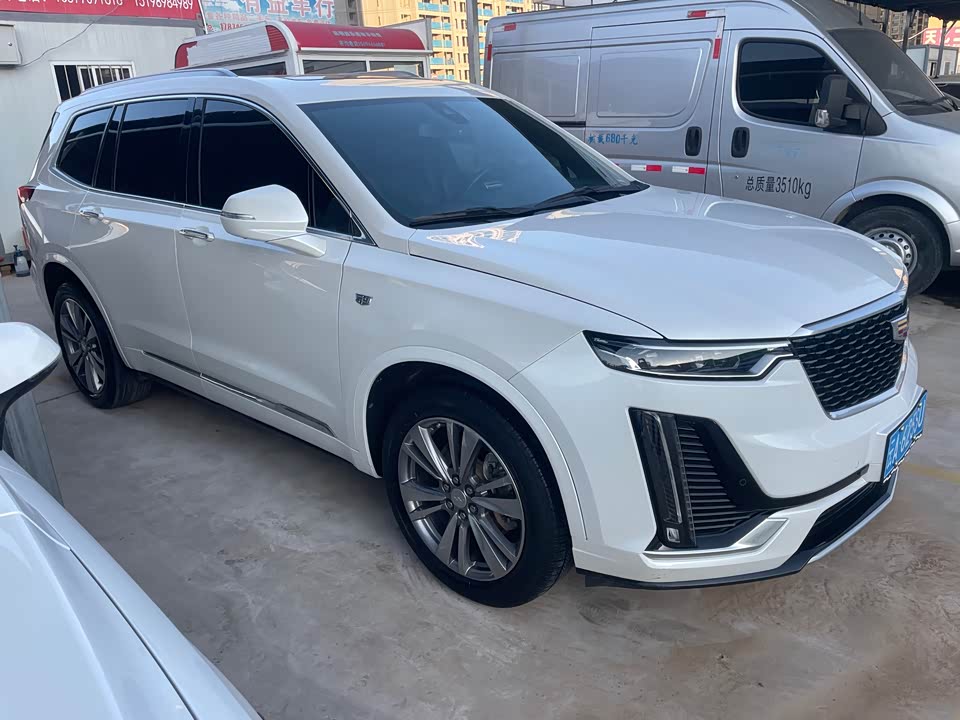 Cadillac XT6