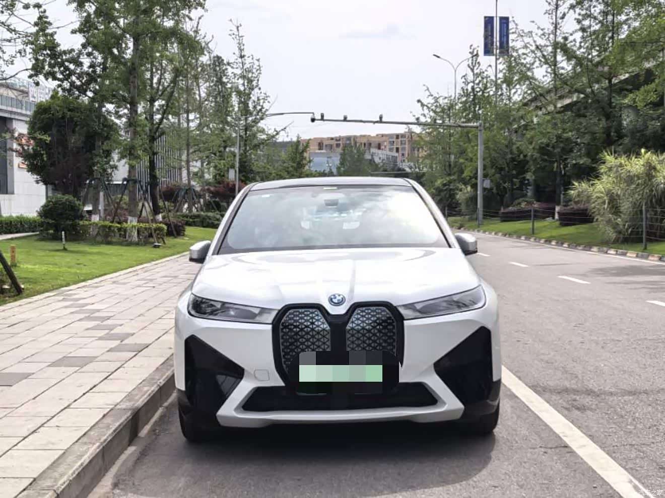 BMW iX, 2022 2