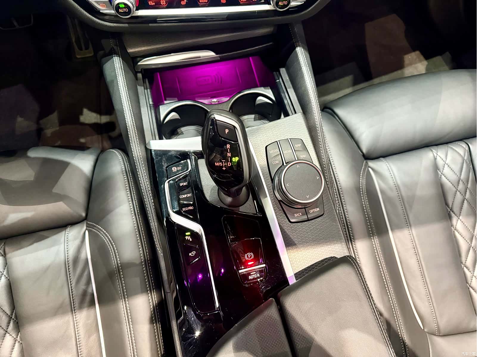 BMW 5 Series, 2022 11