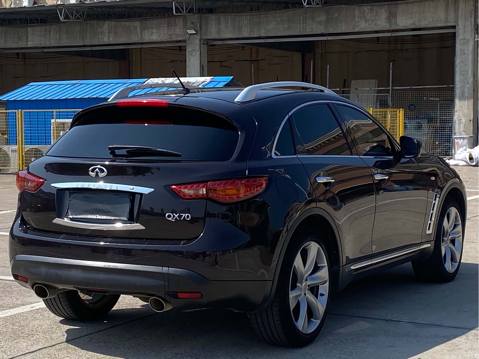 Infiniti QX70, 2014 7