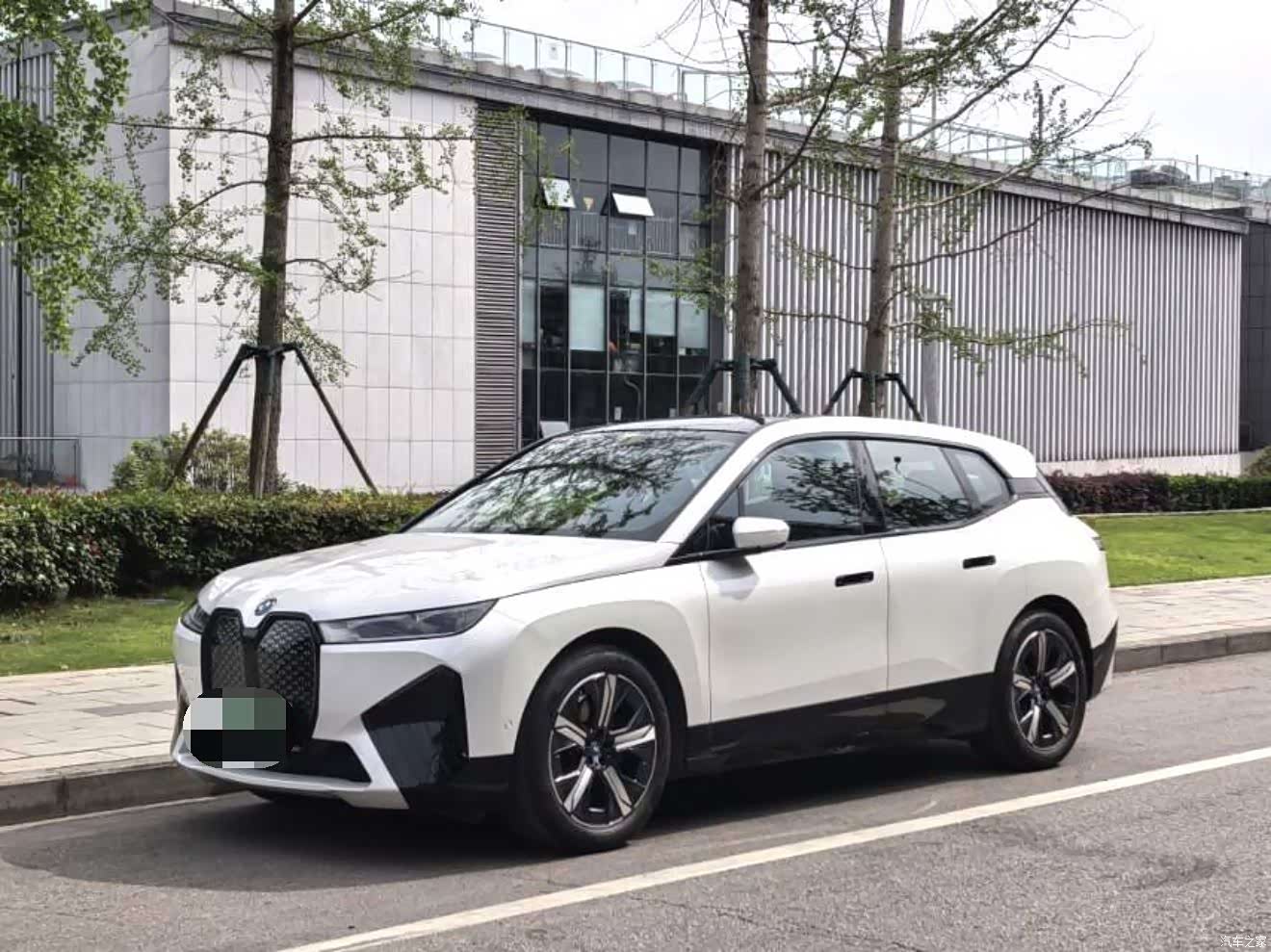 BMW iX, 2022 1