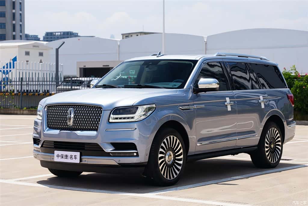 Lincoln Navigator