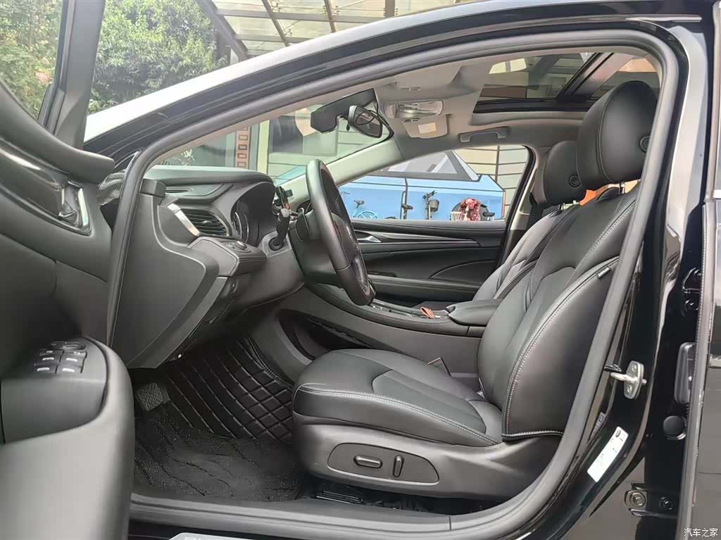 Buick LaCrosse, 2023 все фото