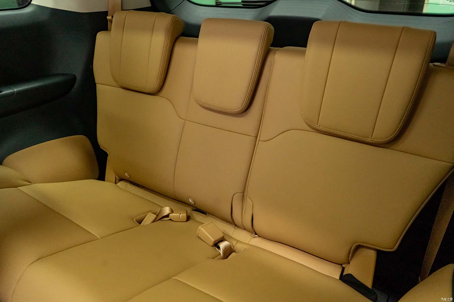 Trumpchi E8, 2024 11
