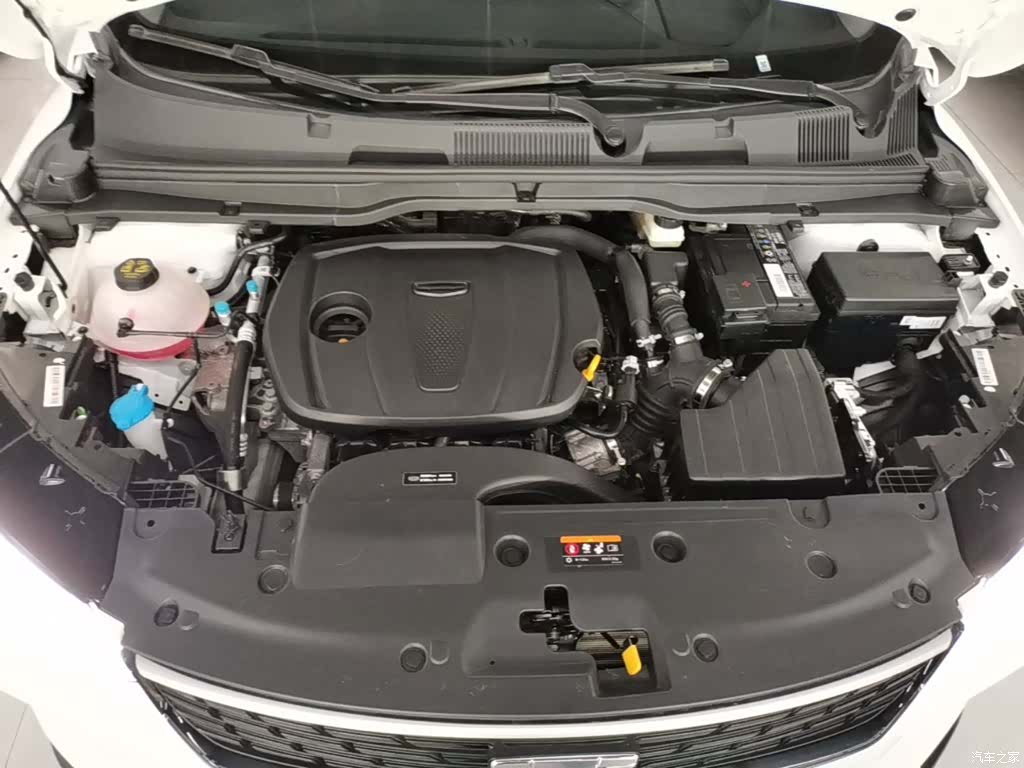 Geely Coolray, 2025 20