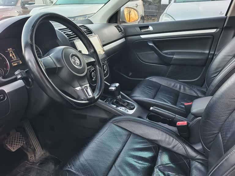 Volkswagen Sagitar 2012, фото 4