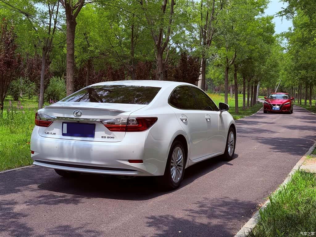 Lexus ES, 2016 6