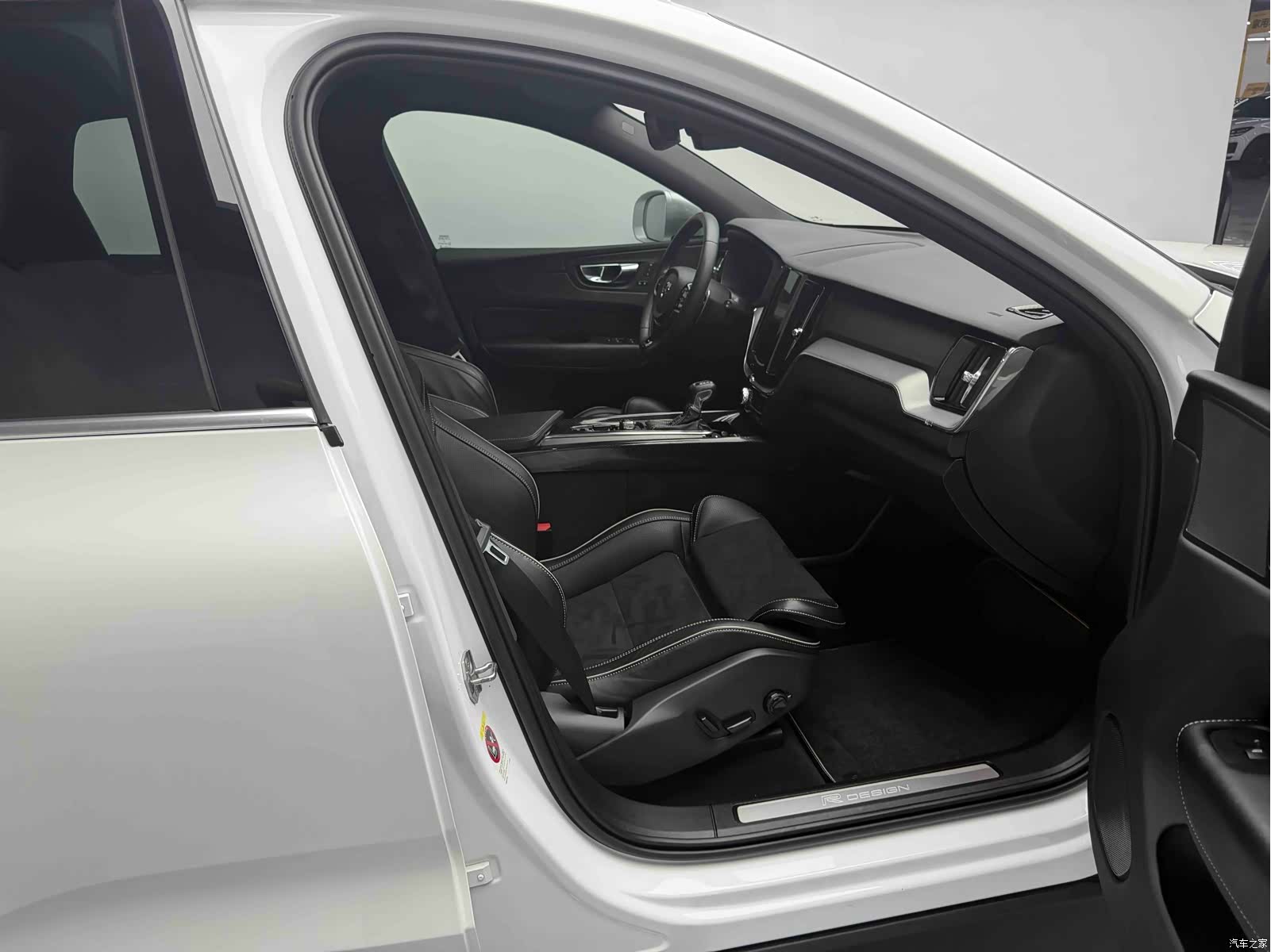 Volvo XC60, 2018 3