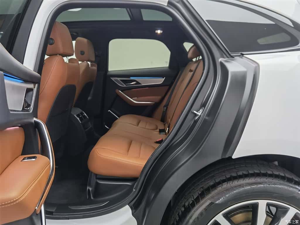 Jaguar F-PACE, 2024 15