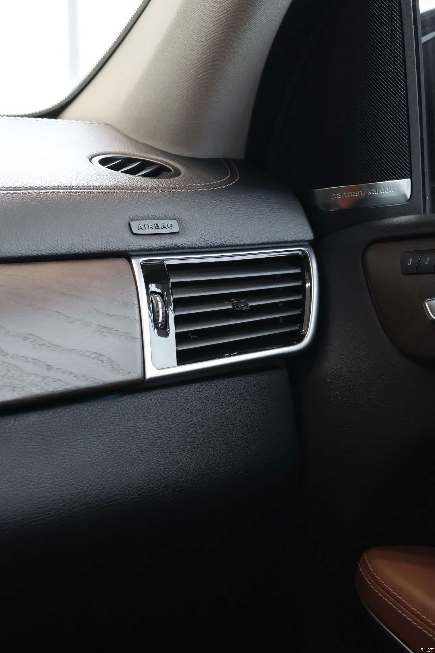 Mercedes-Benz GLS, 2016 10